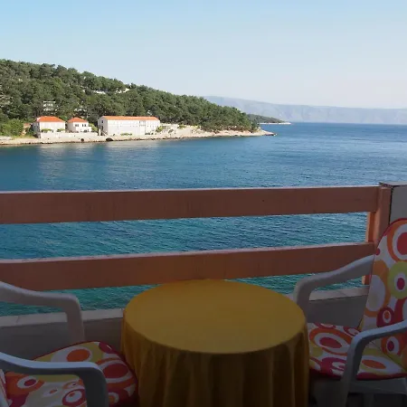 Beachfront Daire Jelsa (Hvar)